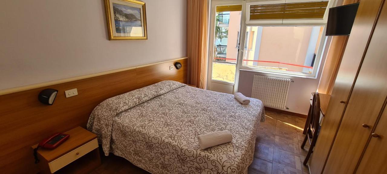 Hotel Colibri フィナーレ・リーグレ エクステリア 写真