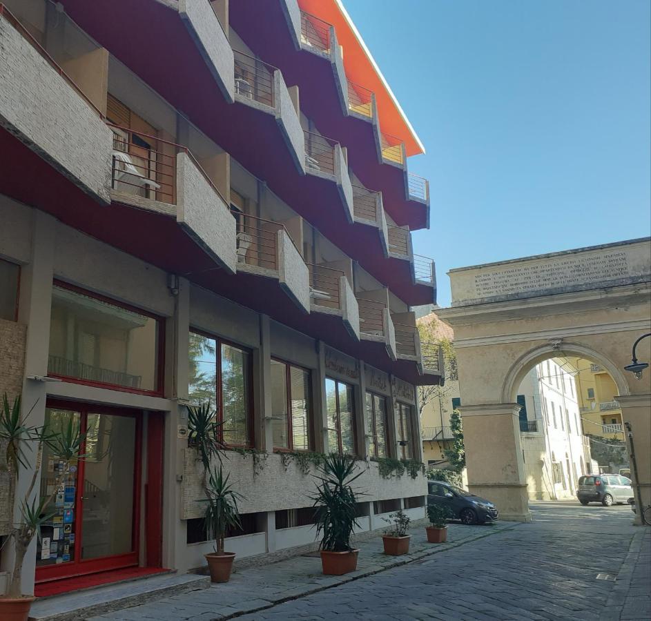 Hotel Colibri フィナーレ・リーグレ エクステリア 写真